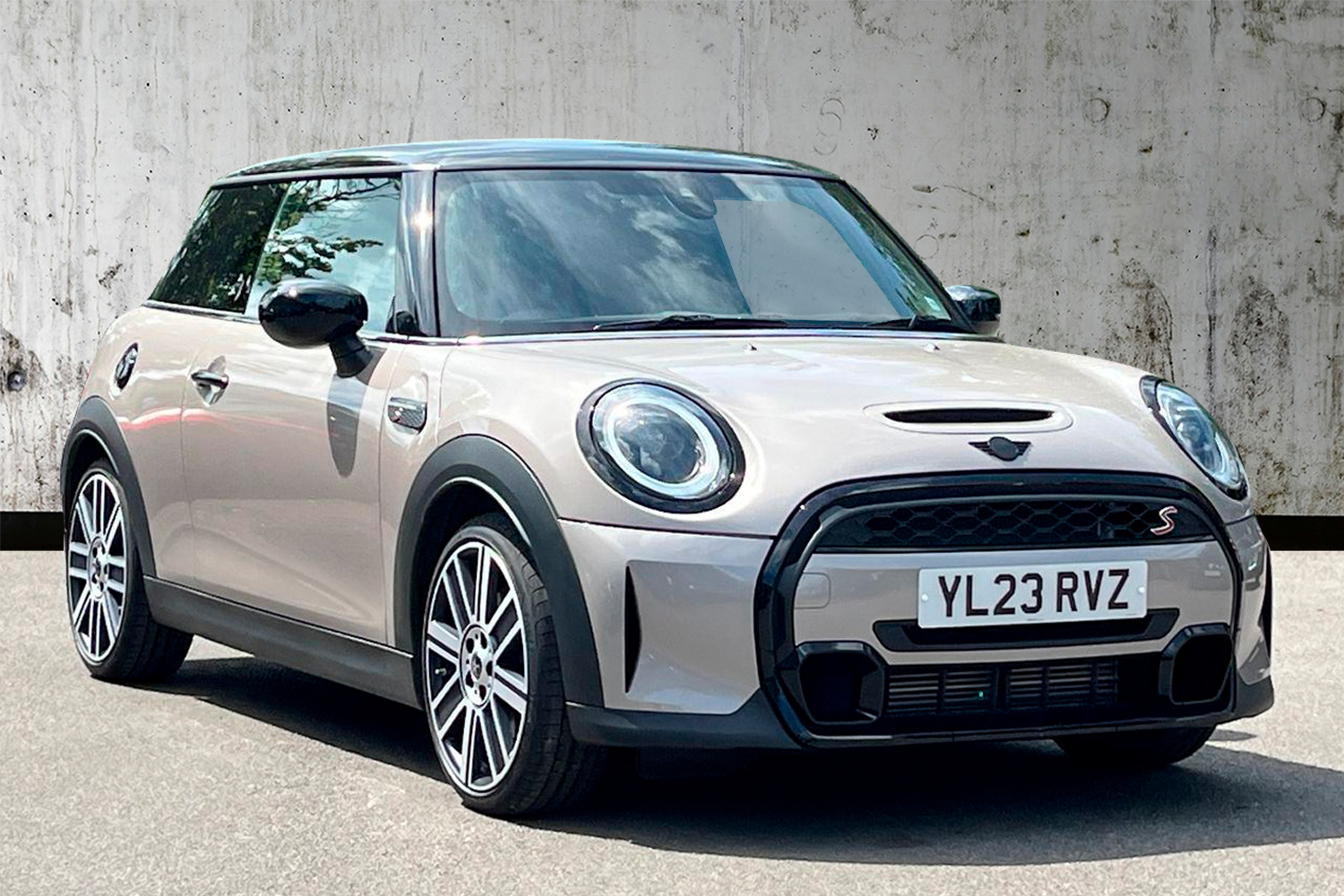 Main listing image - MINI Hatchback