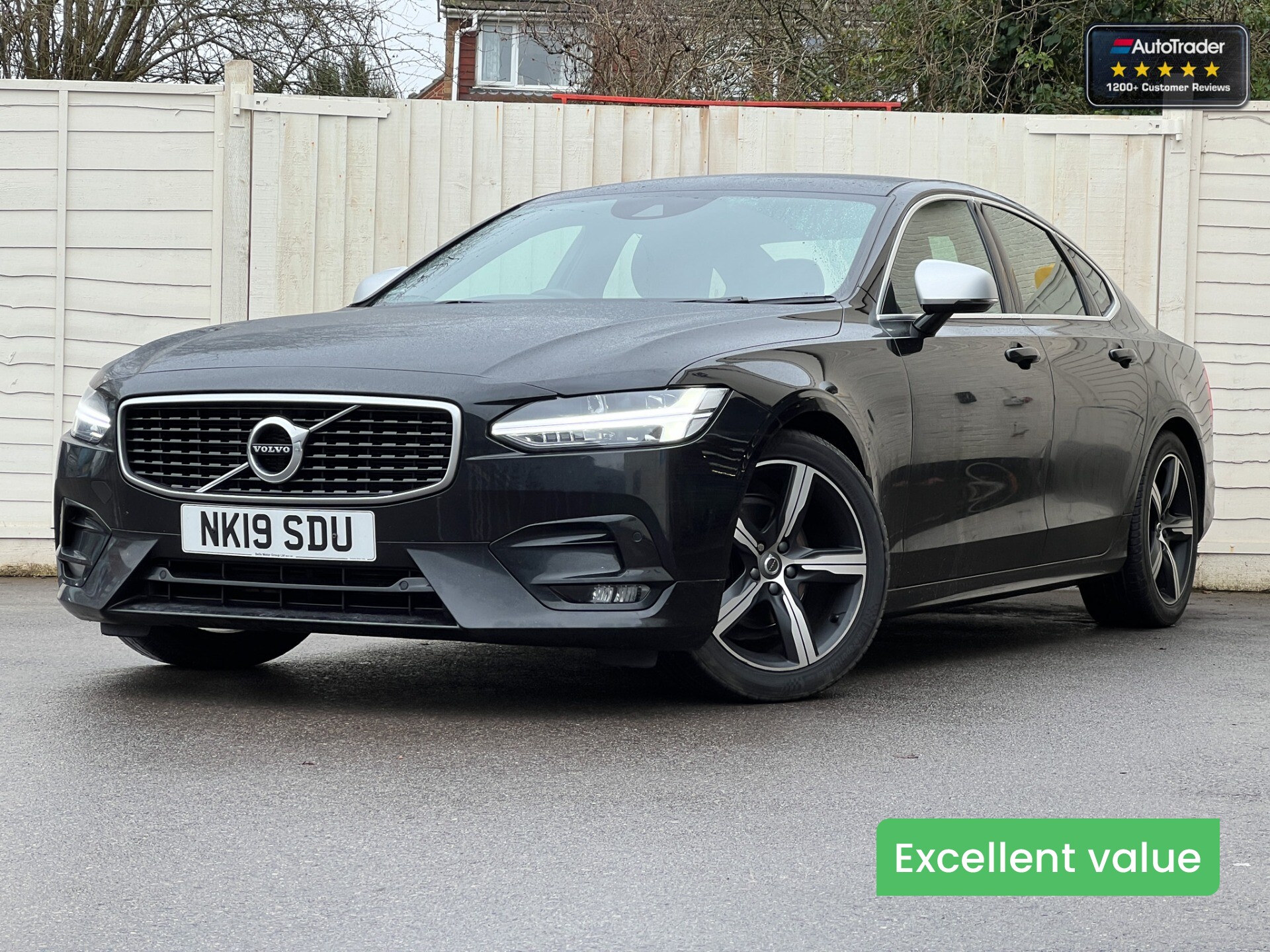 Main listing image - Volvo S90