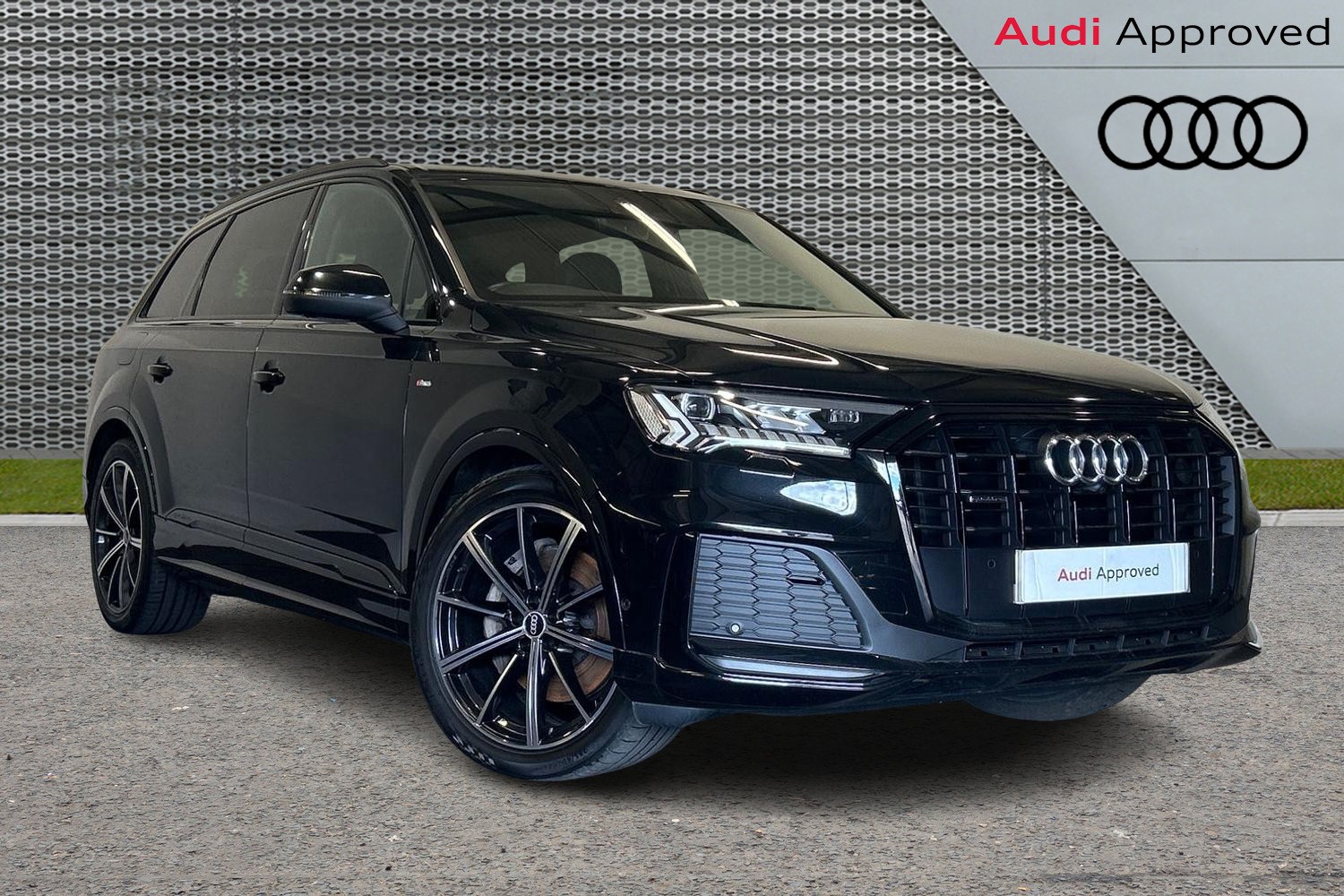 Main listing image - Audi Q7