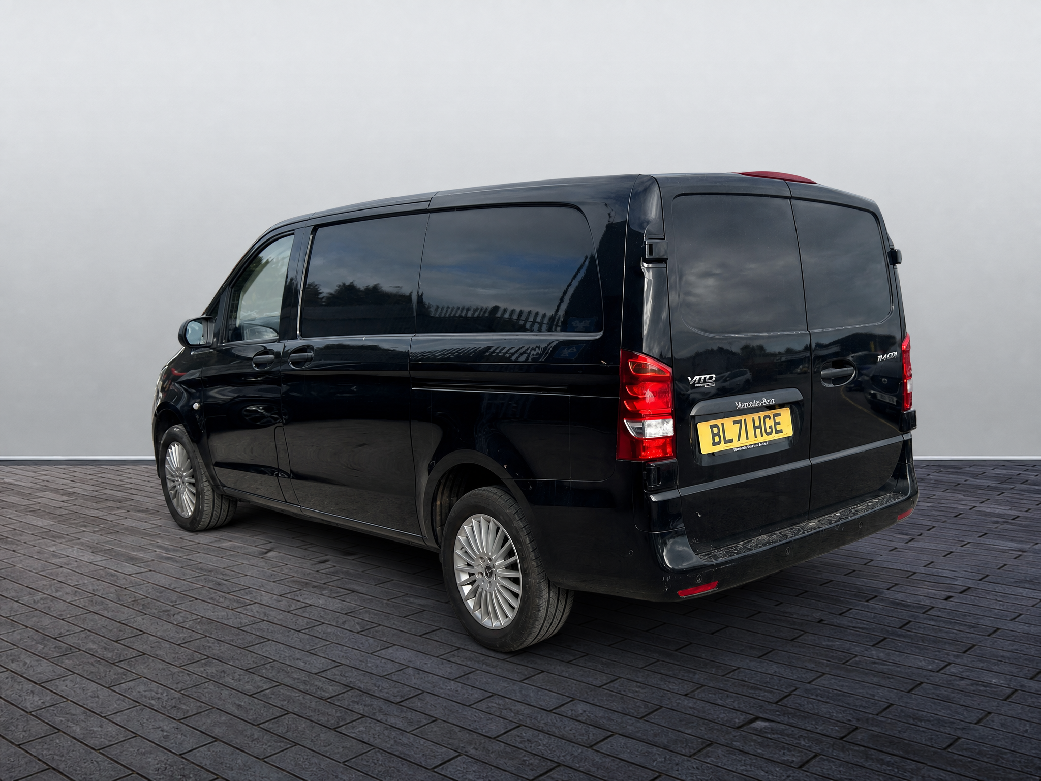 Main listing image - Mercedes-Benz Vito