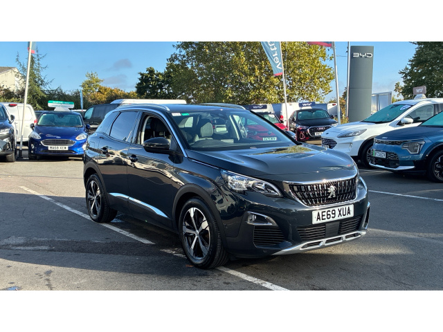 Main listing image - Peugeot 3008