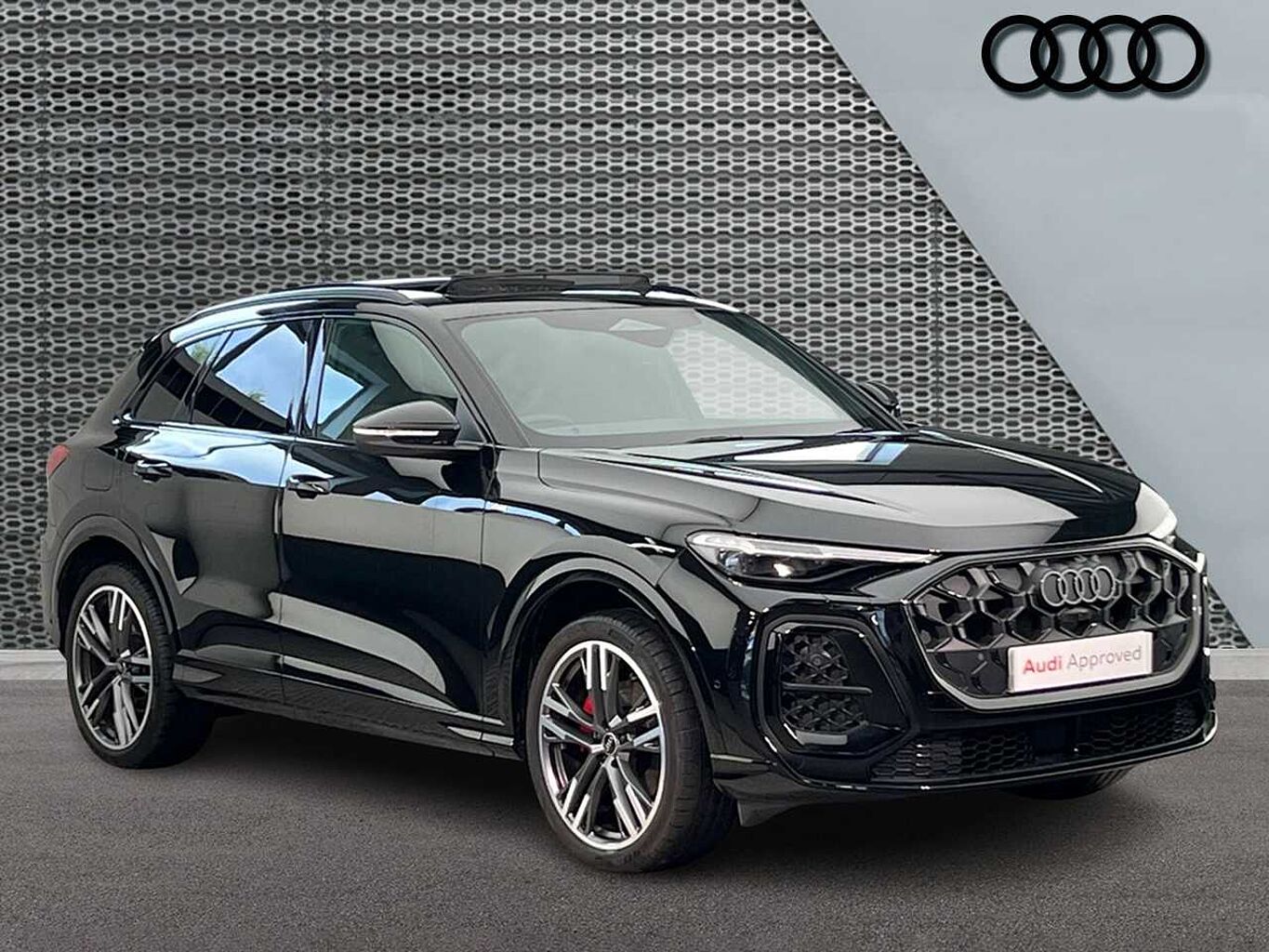 Main listing image - Audi Q5