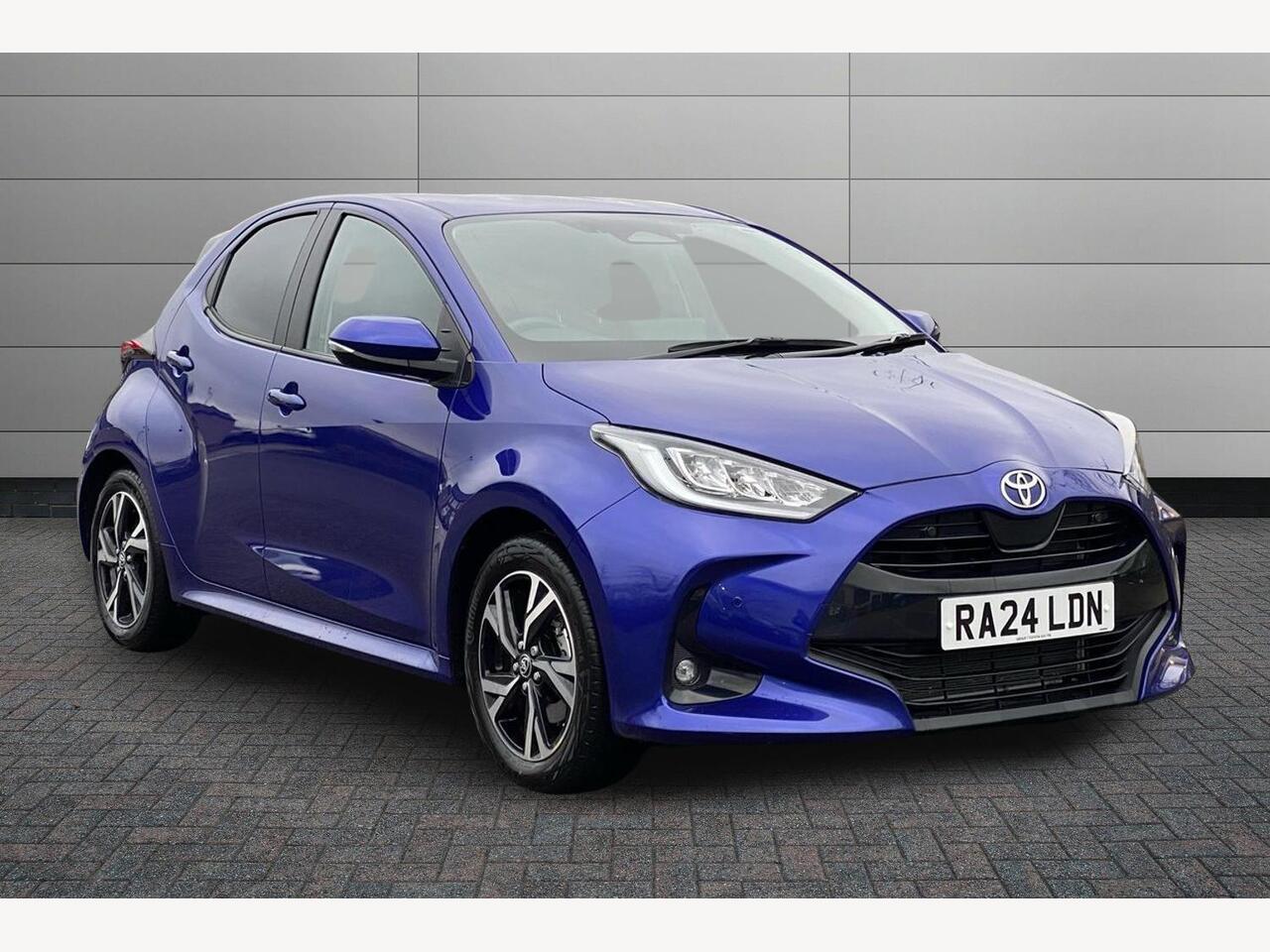 Main listing image - Toyota Yaris