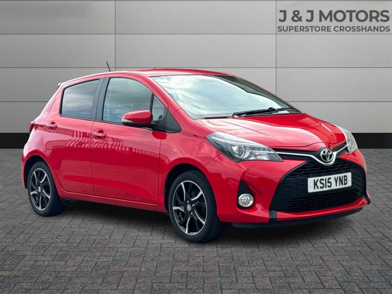 Main listing image - Toyota Yaris