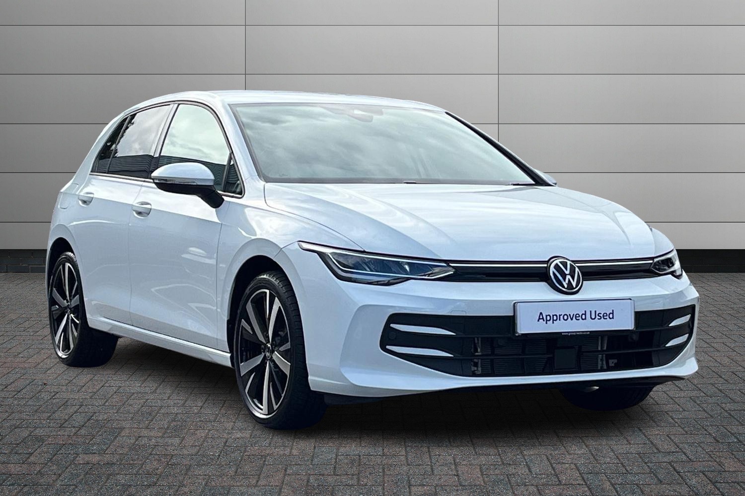 Main listing image - Volkswagen Golf