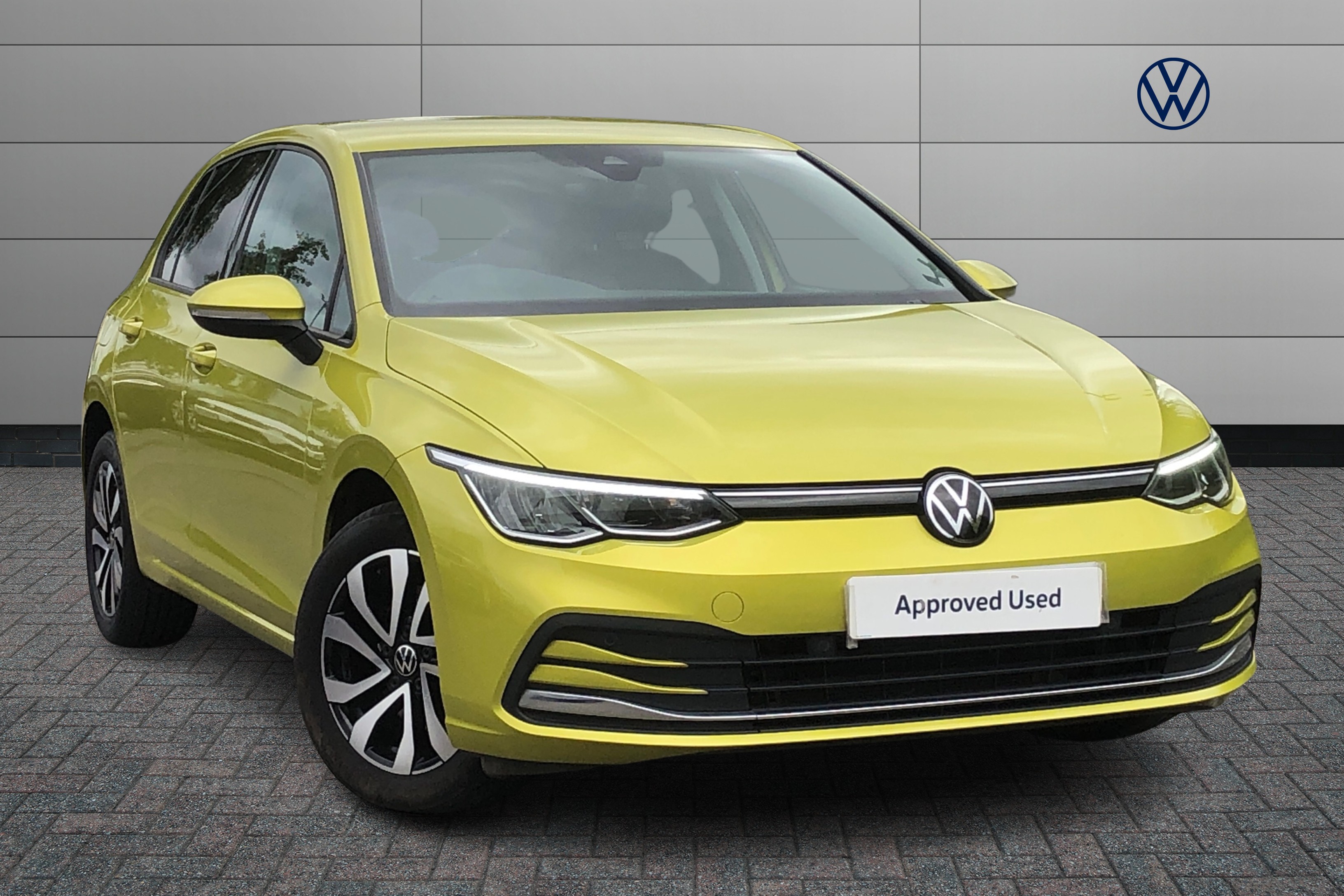 Main listing image - Volkswagen Golf