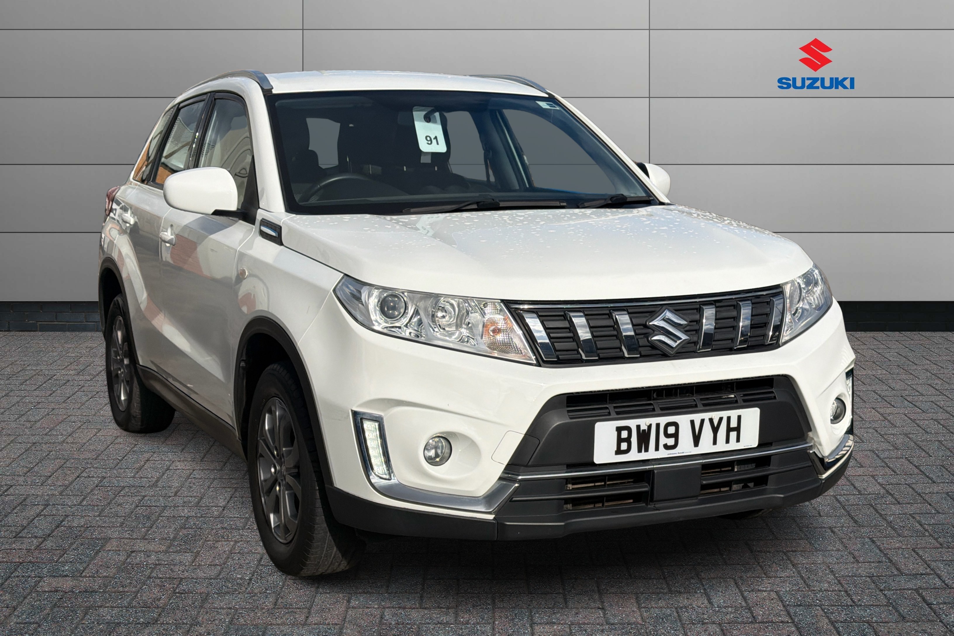 Main listing image - Suzuki Vitara