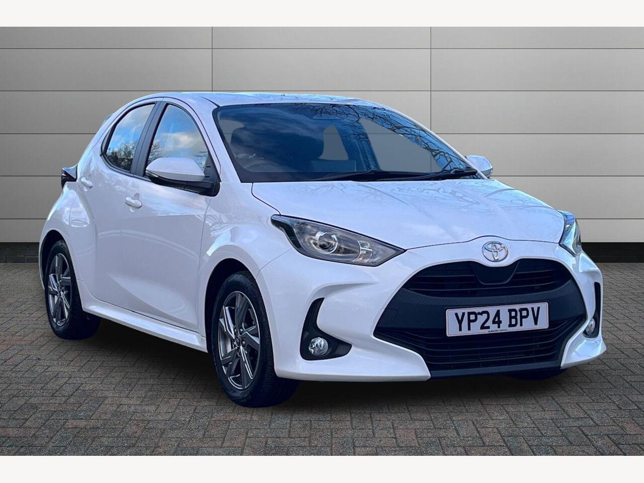 Main listing image - Toyota Yaris