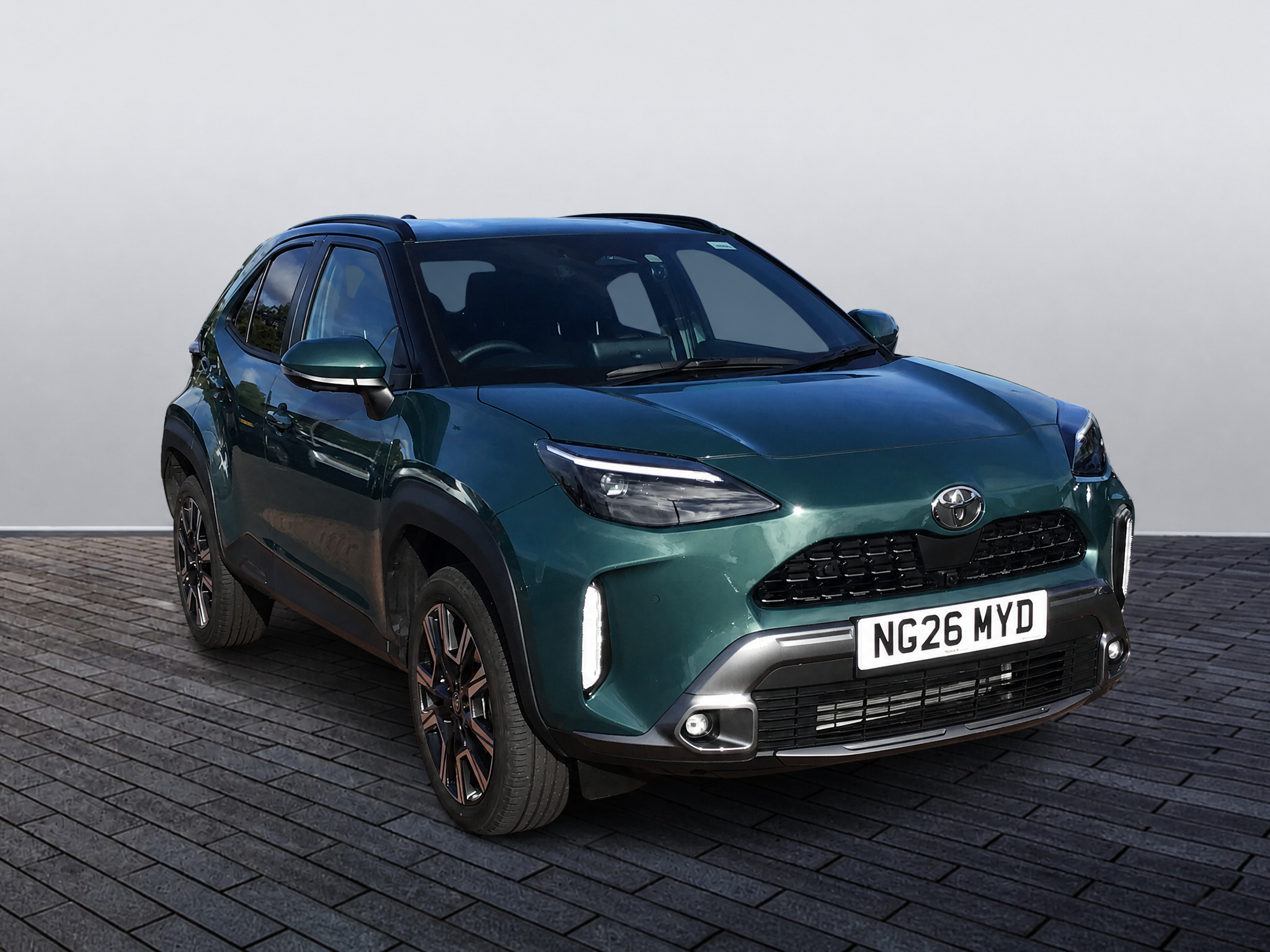 Main listing image - Toyota Yaris Cross