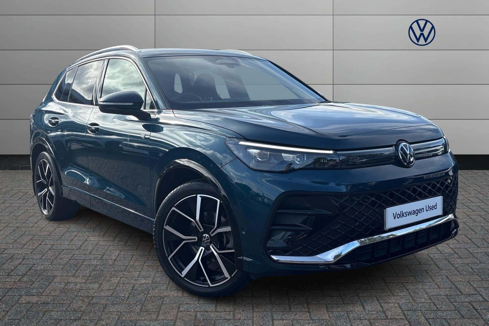 Main listing image - Volkswagen Tiguan