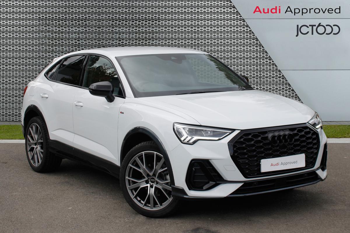 Main listing image - Audi Q3