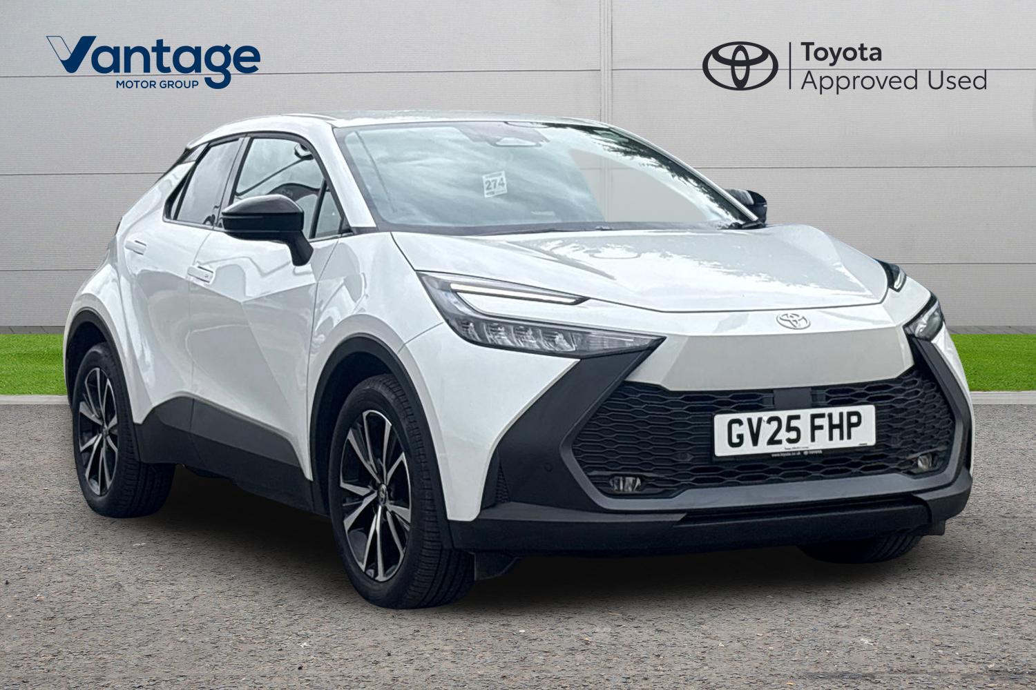 Main listing image - Toyota C-HR