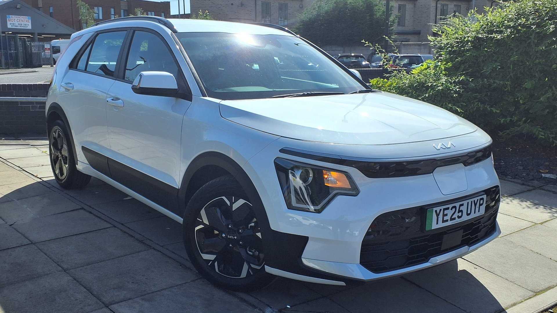 Main listing image - Kia Niro