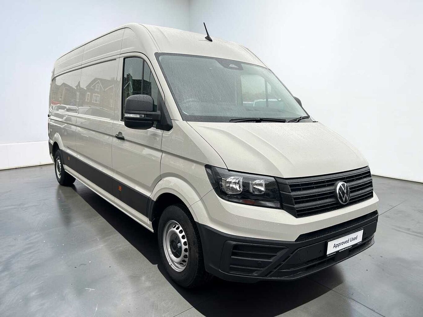 Main listing image - Volkswagen Crafter