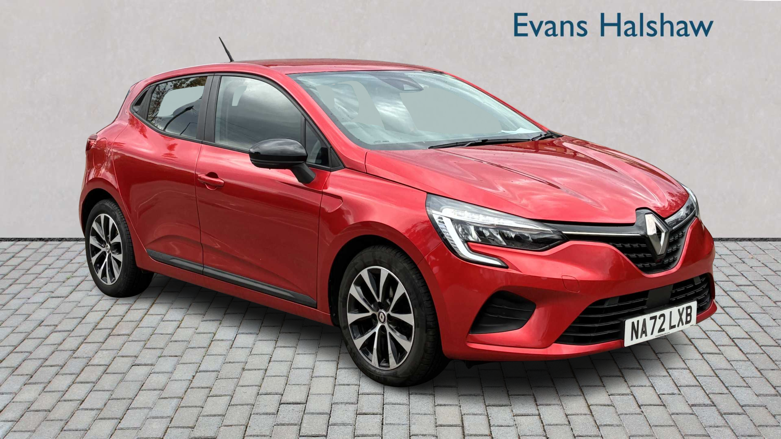 Main listing image - Renault Clio