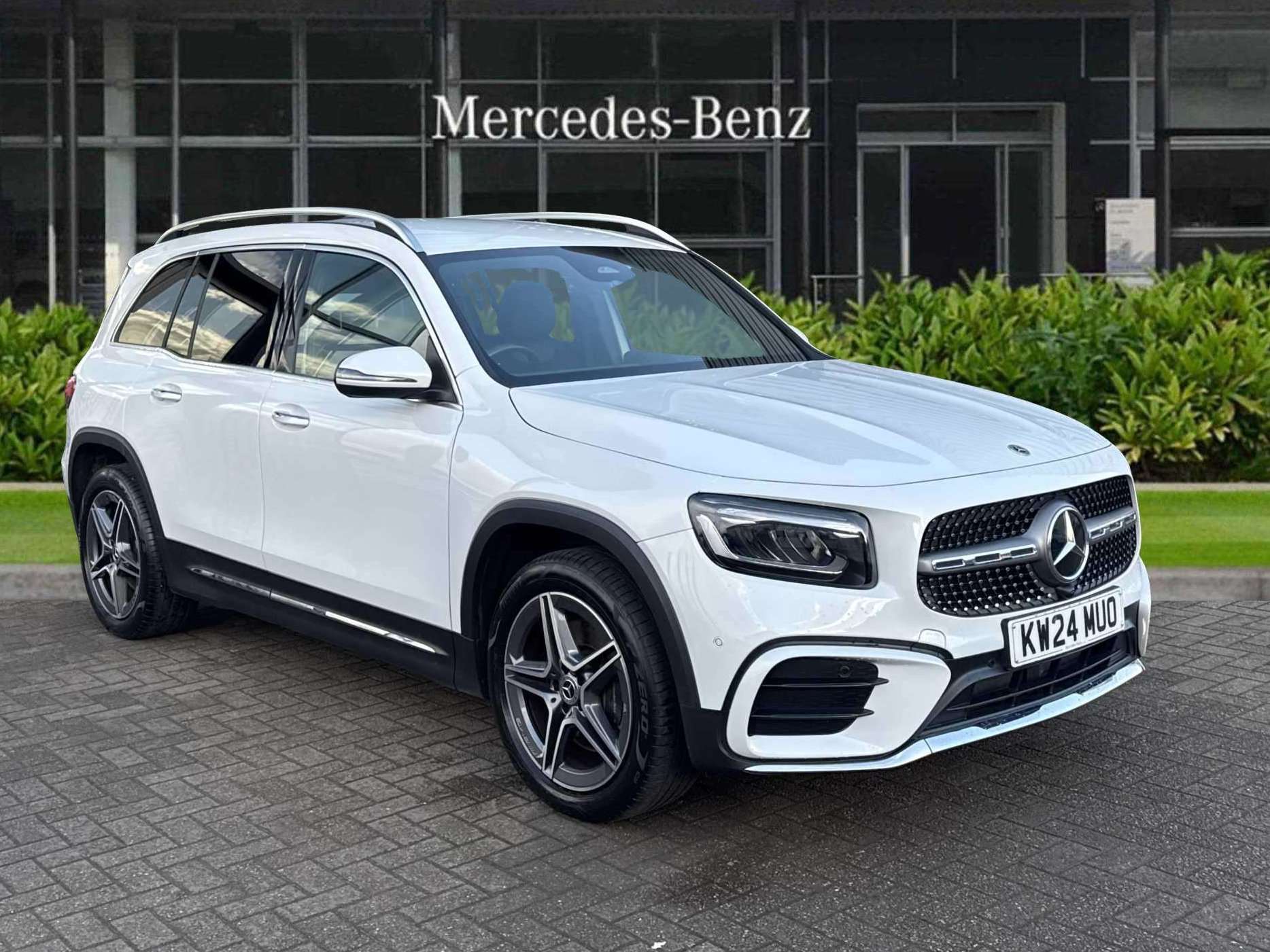 Main listing image - Mercedes-Benz GLB