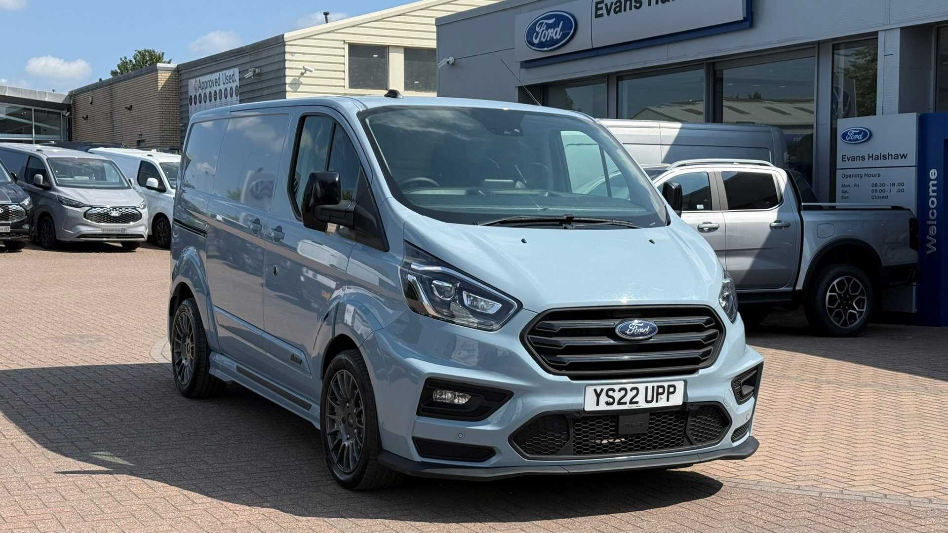 Main listing image - Ford Transit Custom