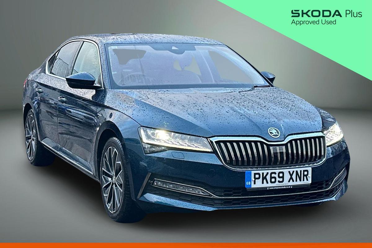 Main listing image - Skoda Superb