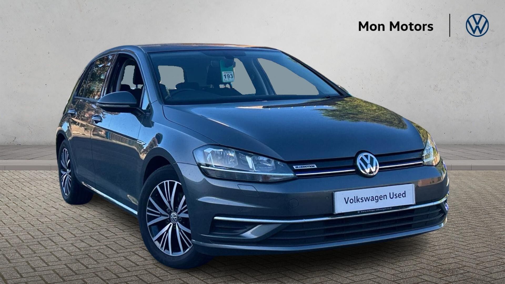Main listing image - Volkswagen Golf