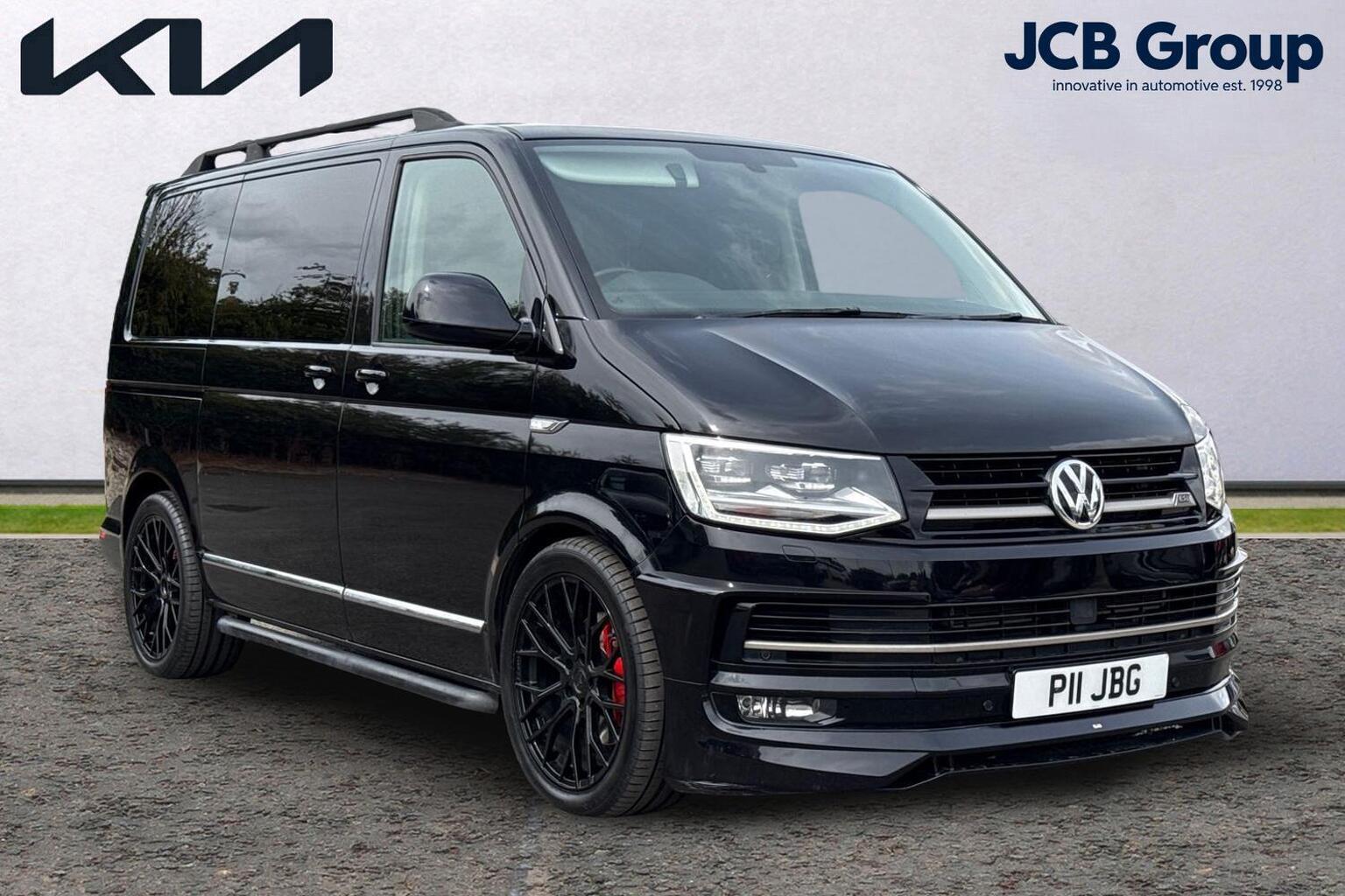 Main listing image - Volkswagen Caravelle