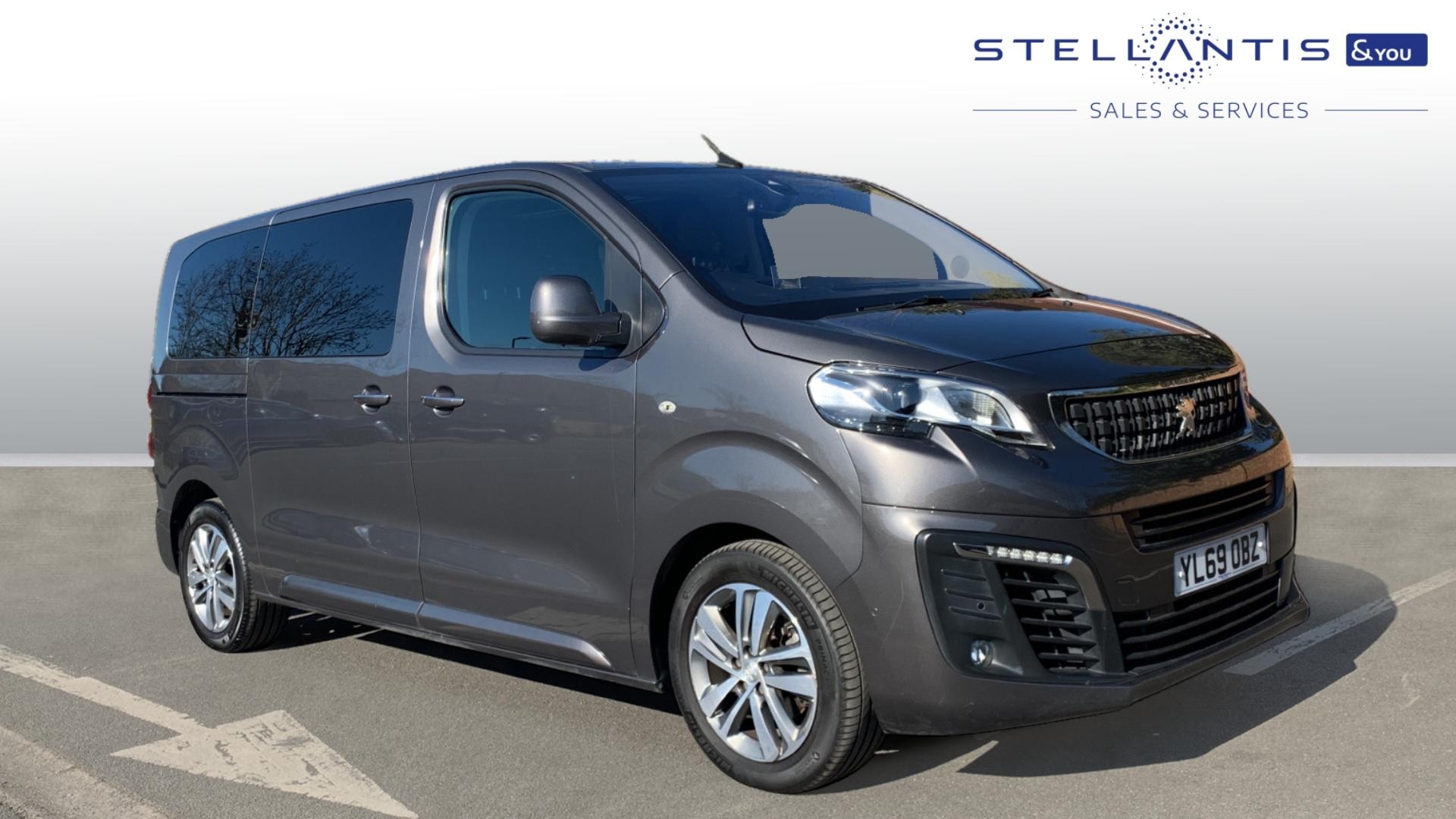 Main listing image - Peugeot Traveller