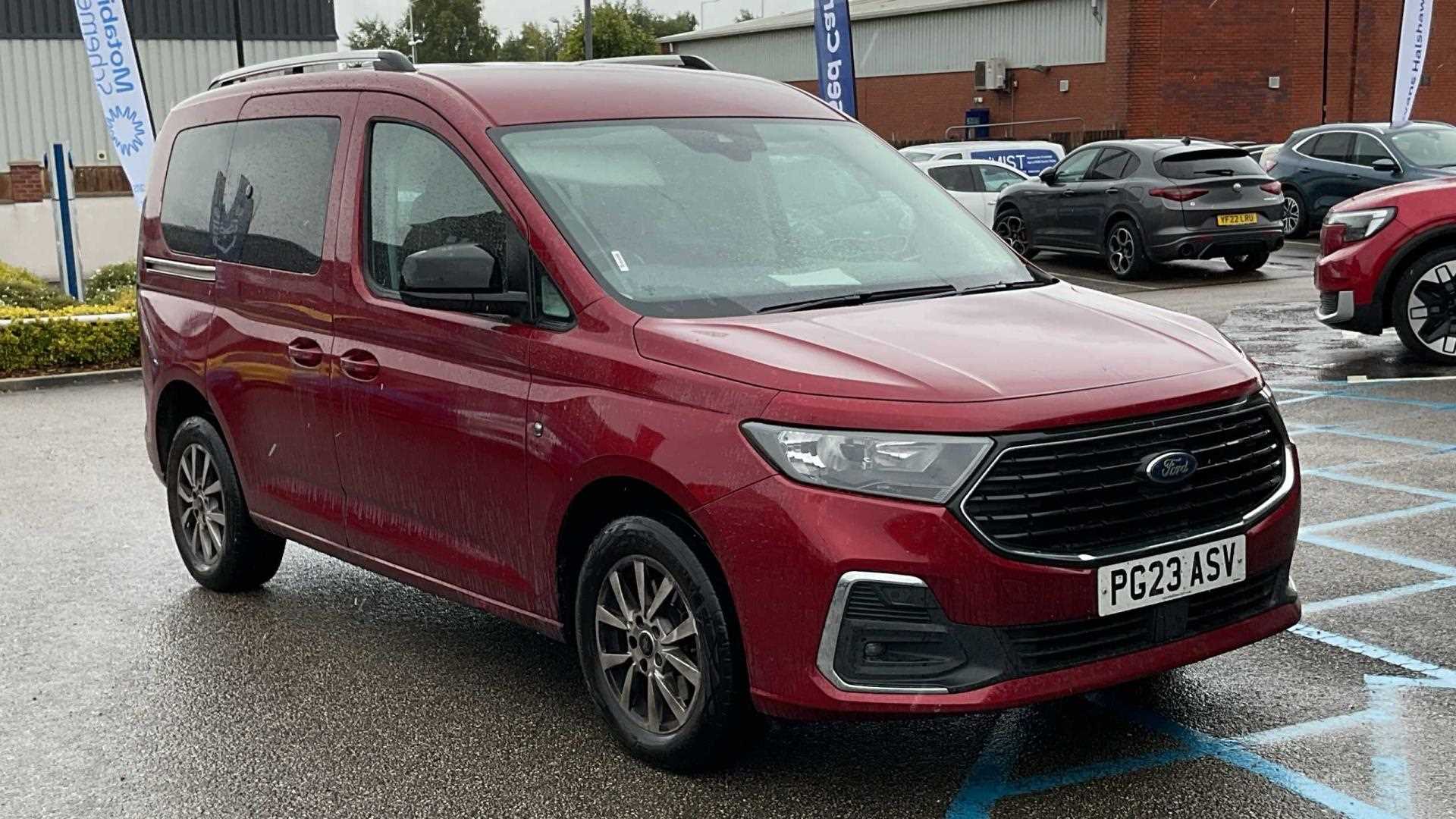 Main listing image - Ford Tourneo Connect