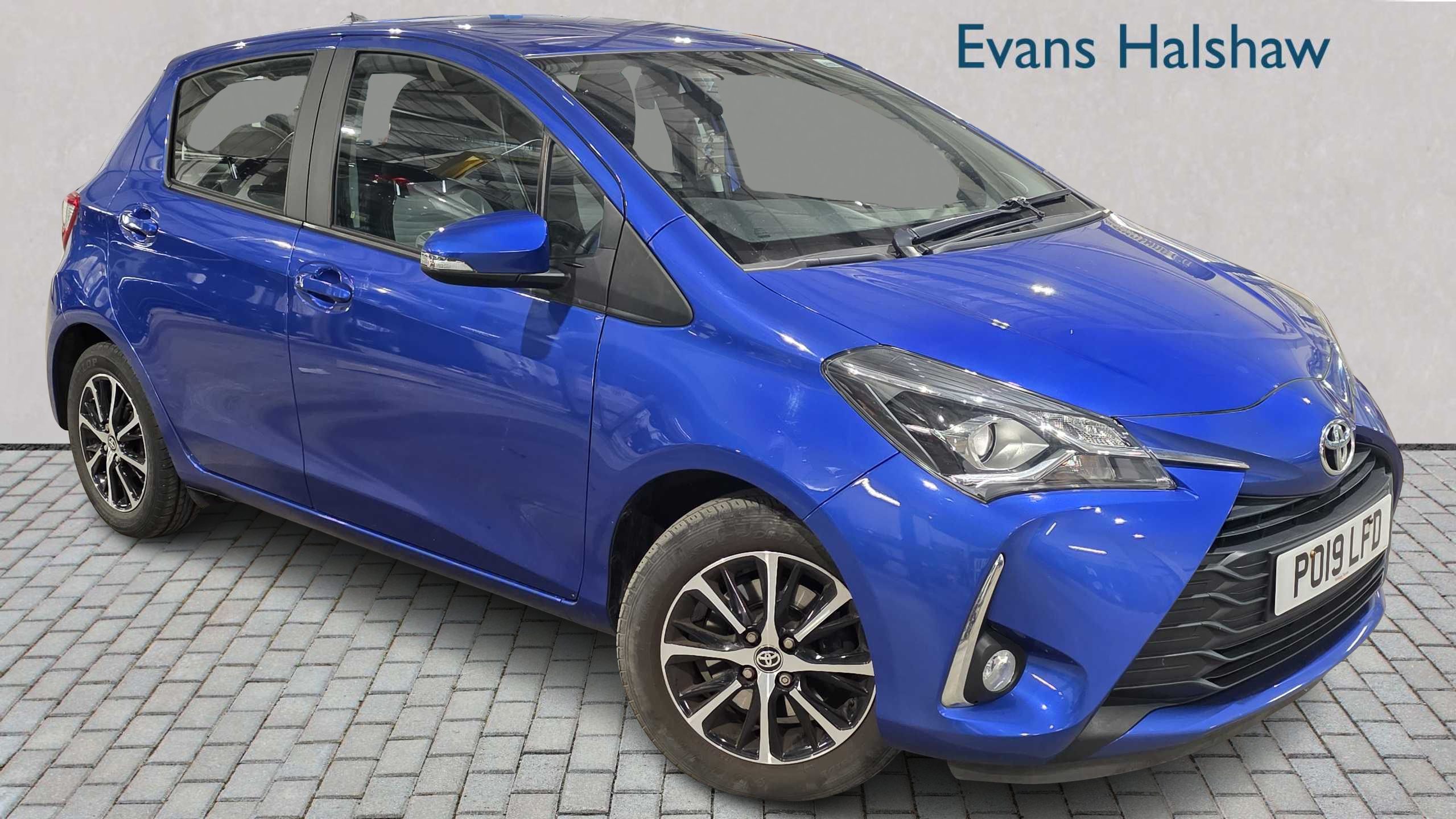 Main listing image - Toyota Yaris