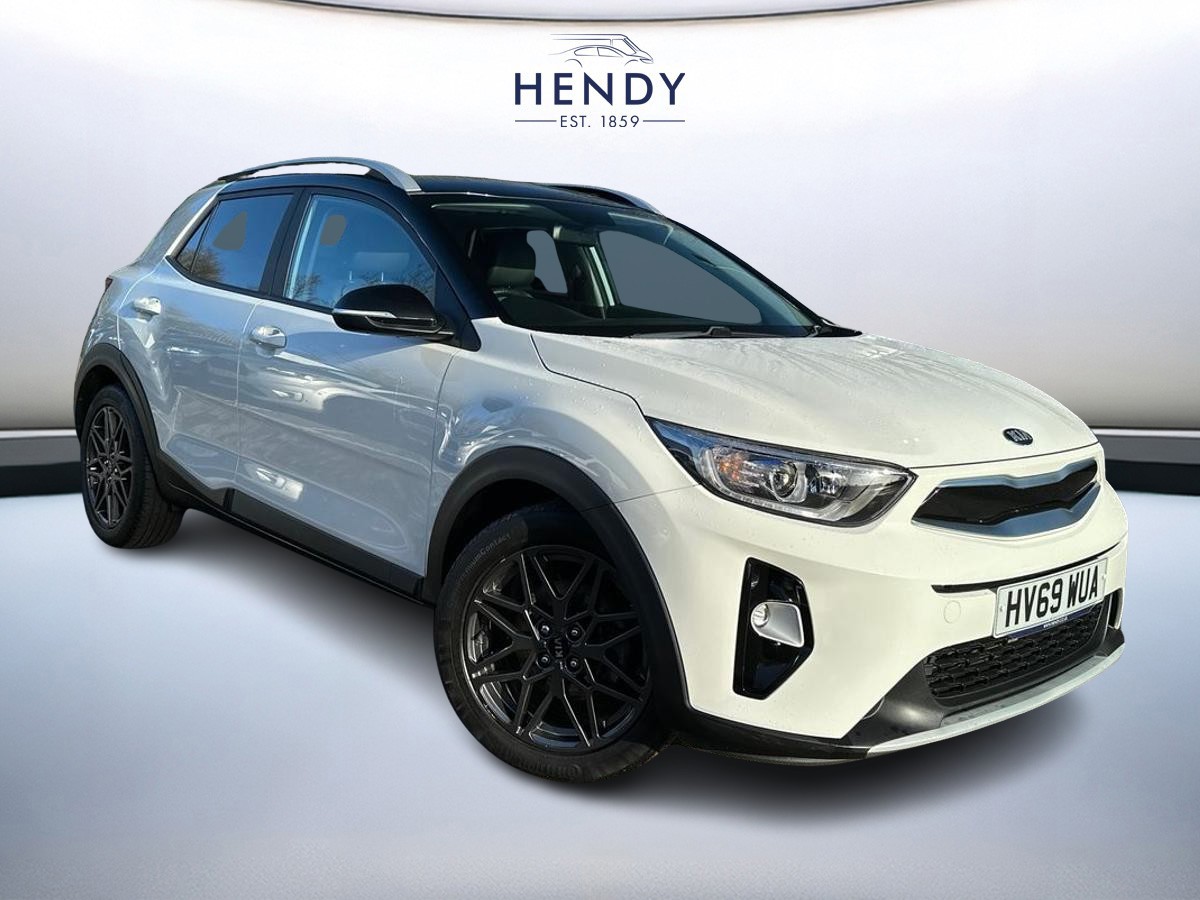 Main listing image - Kia Stonic