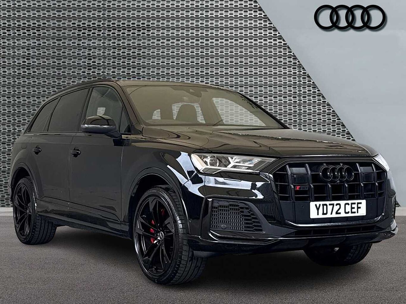 Main listing image - Audi Q7