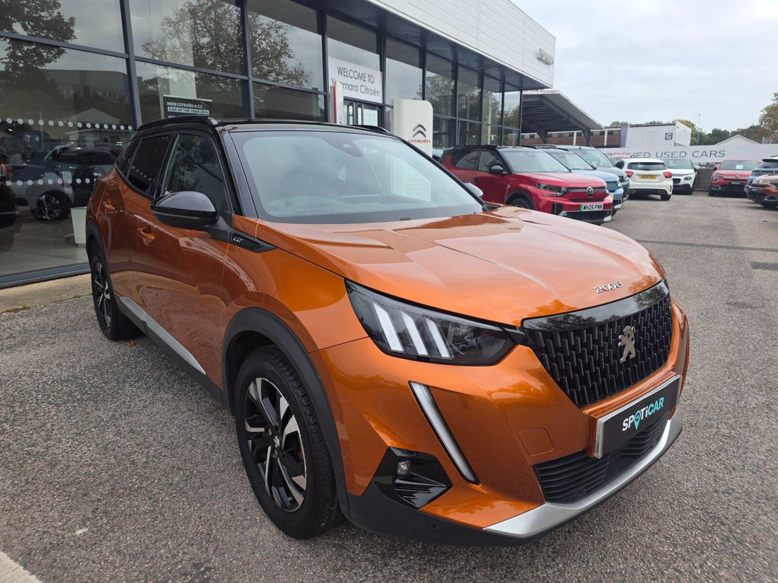 Main listing image - Peugeot 2008