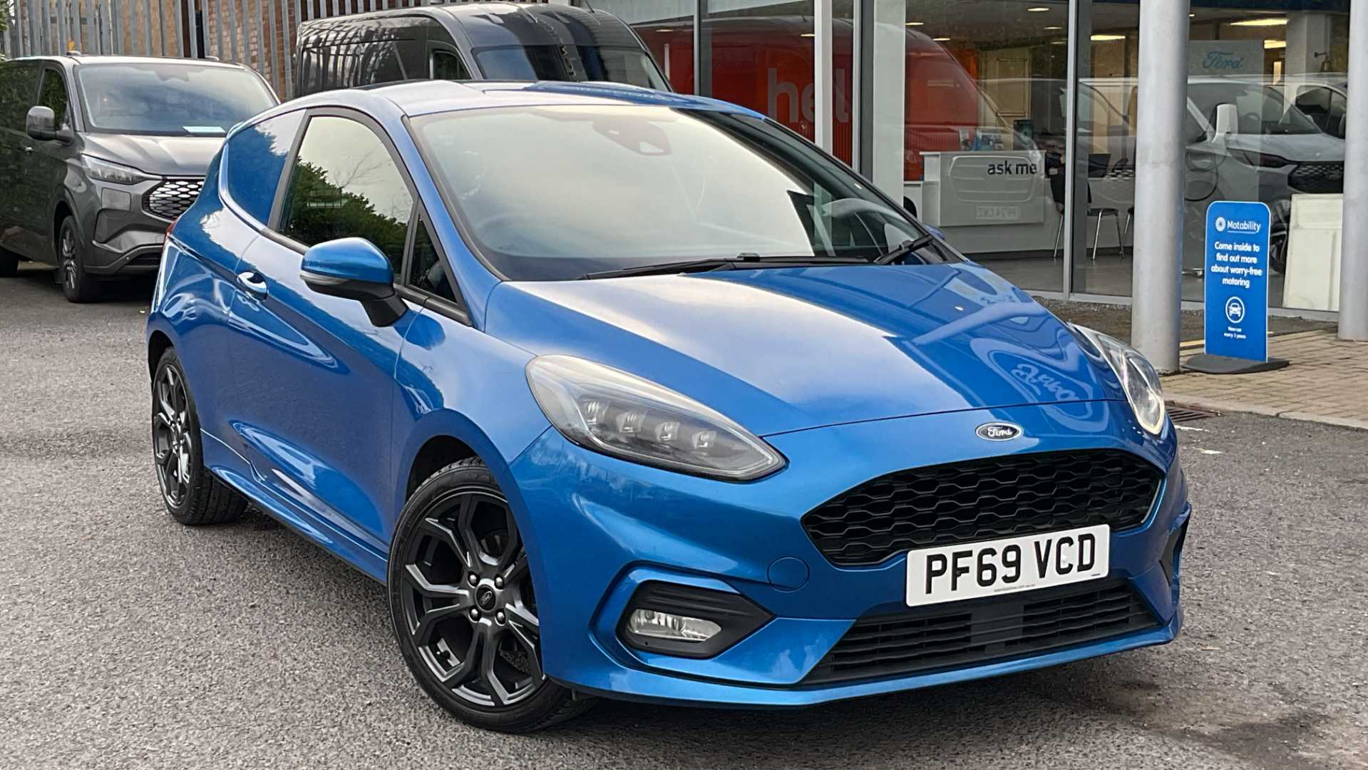 Main listing image - Ford Fiesta