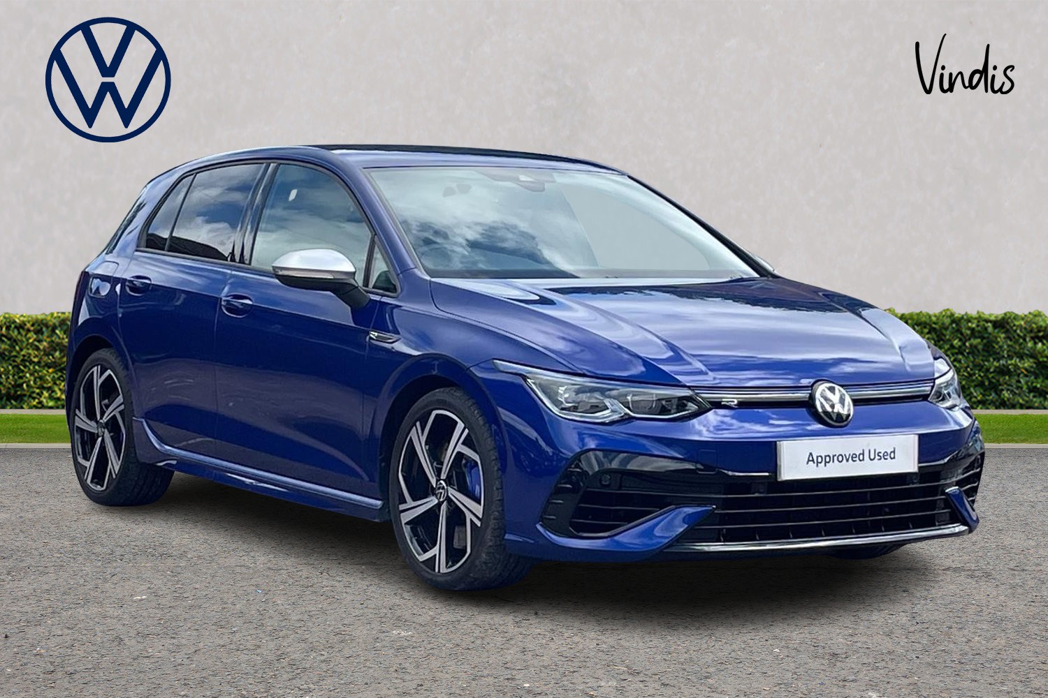 Main listing image - Volkswagen Golf R