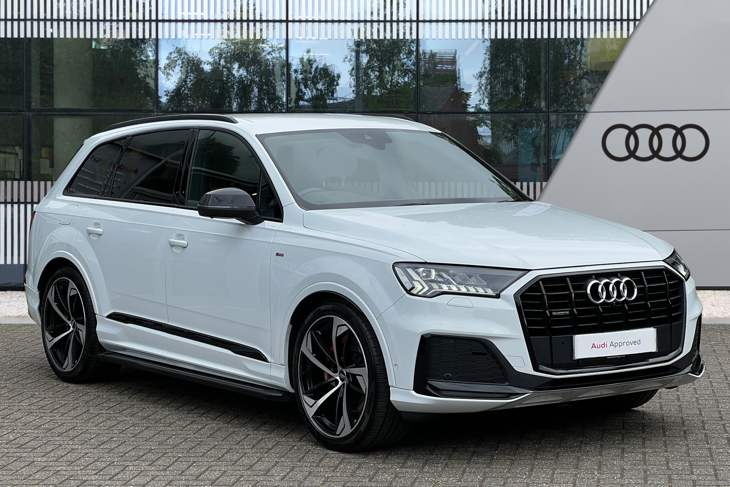 Main listing image - Audi Q7