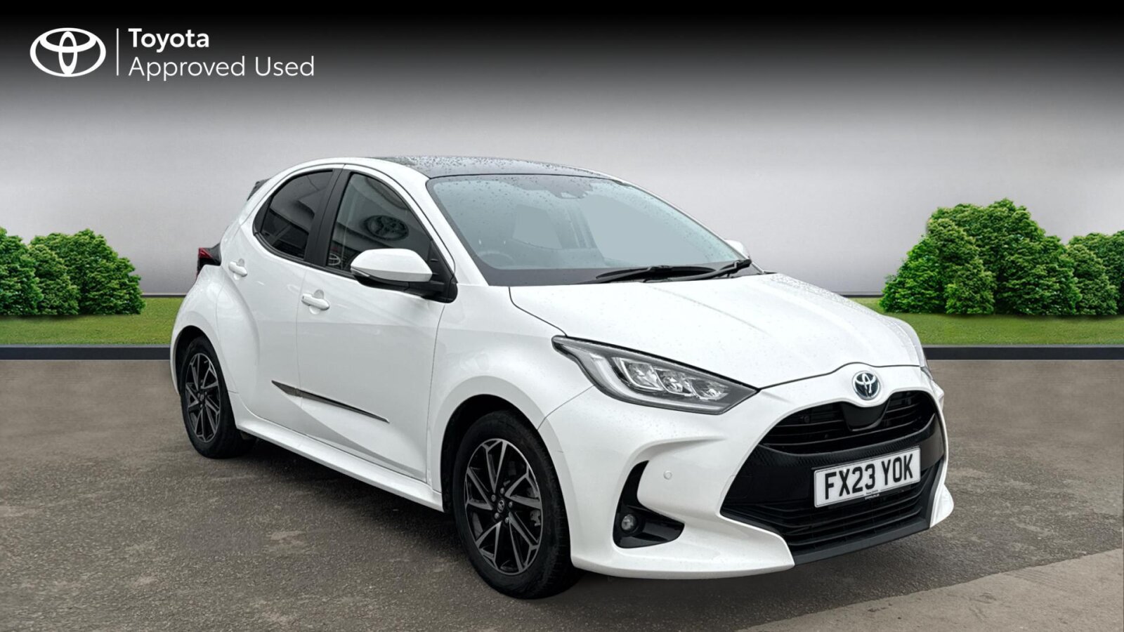 Main listing image - Toyota Yaris