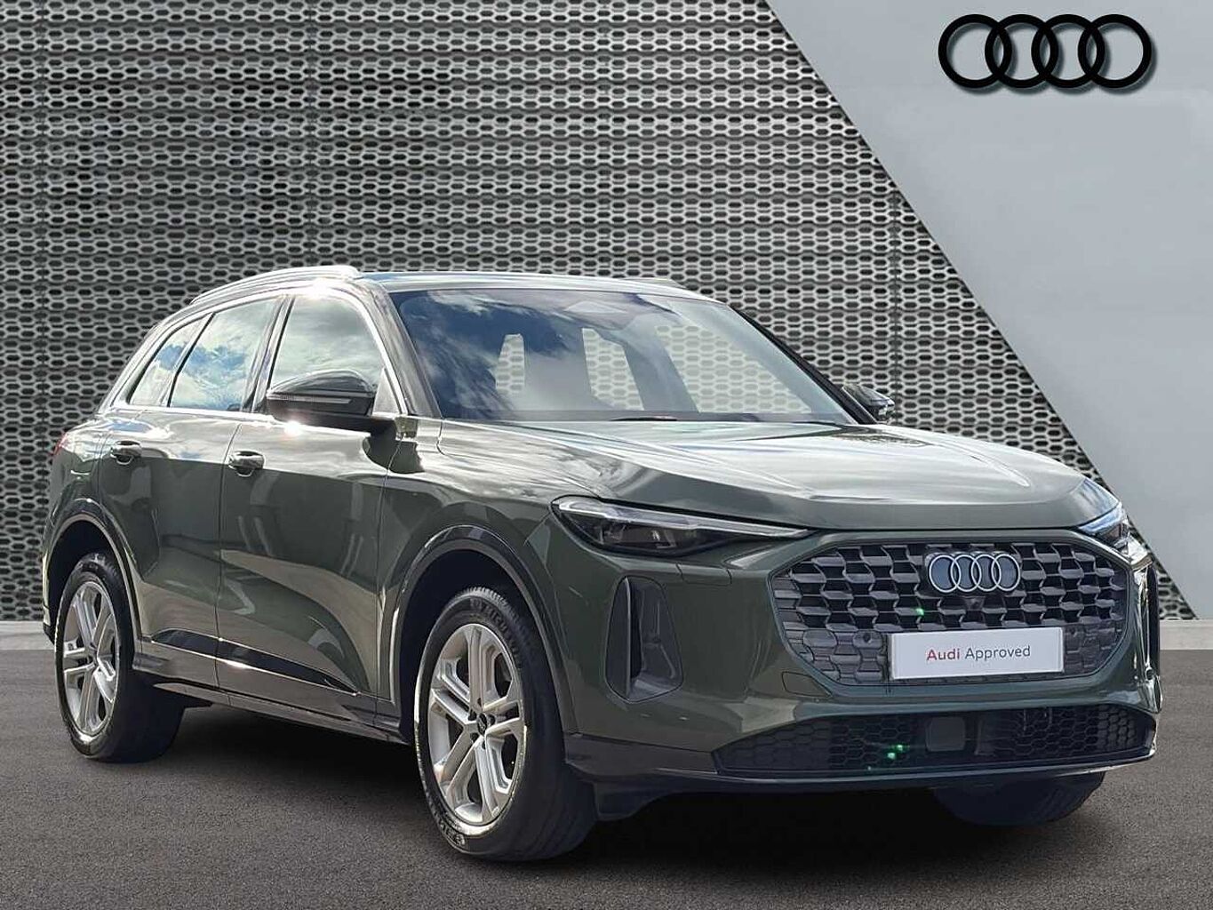 Main listing image - Audi Q5