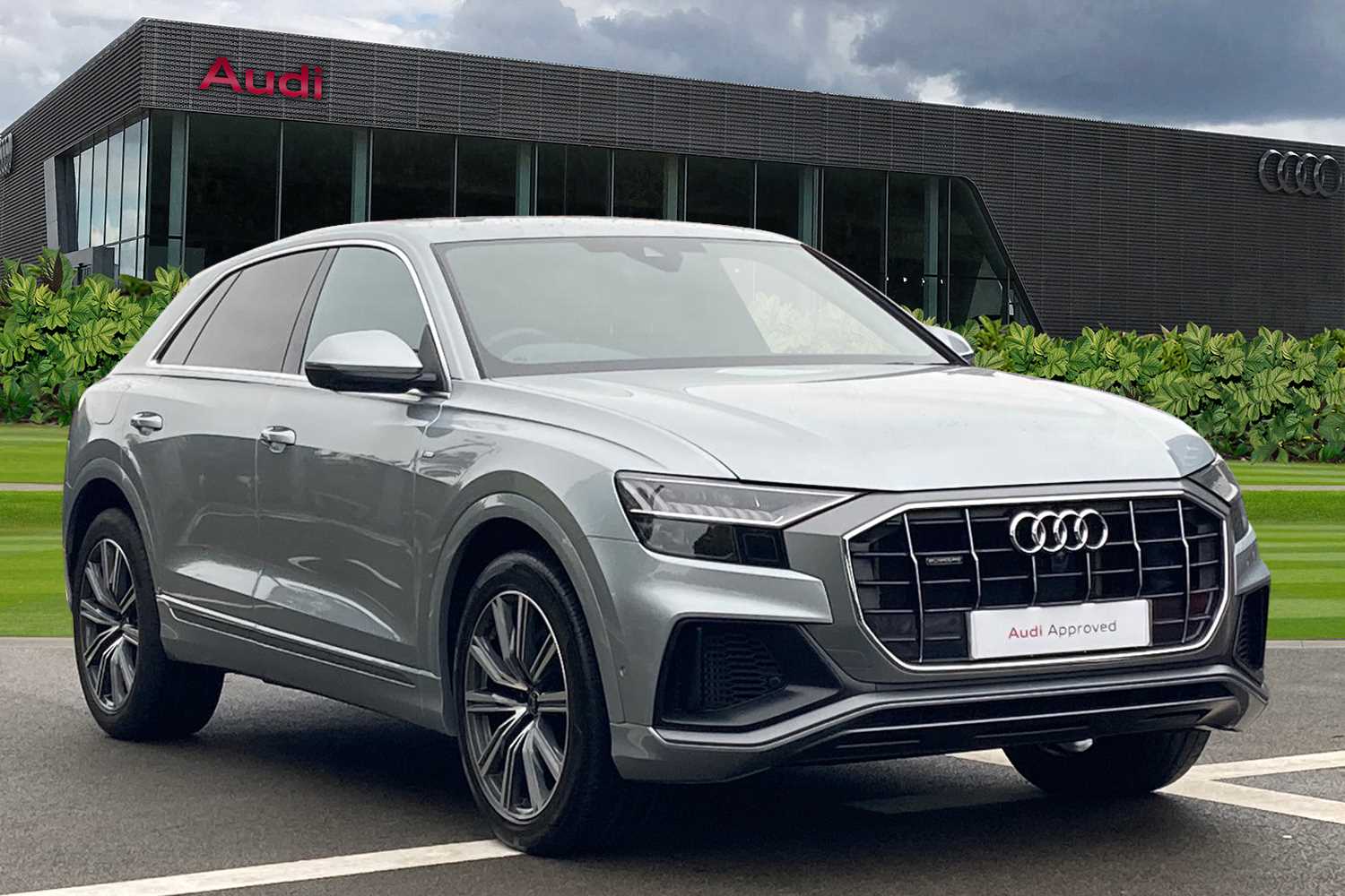 Main listing image - Audi Q8