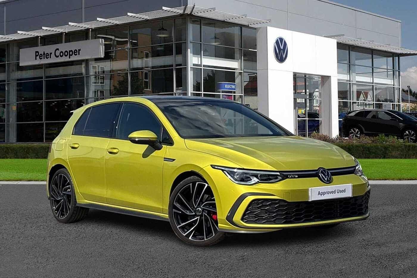 Main listing image - Volkswagen Golf