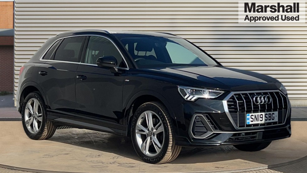 Main listing image - Audi Q3