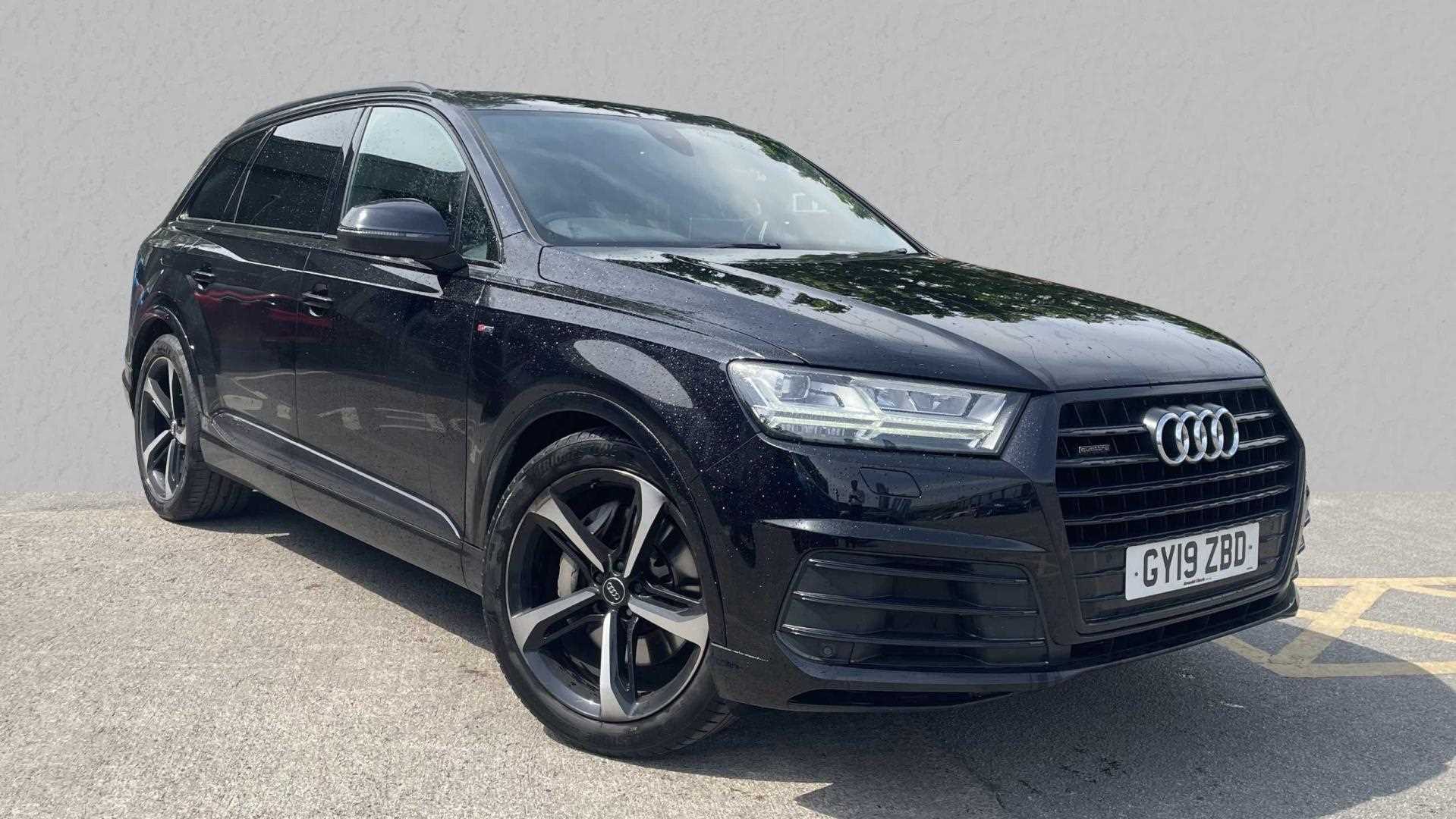 Main listing image - Audi Q7