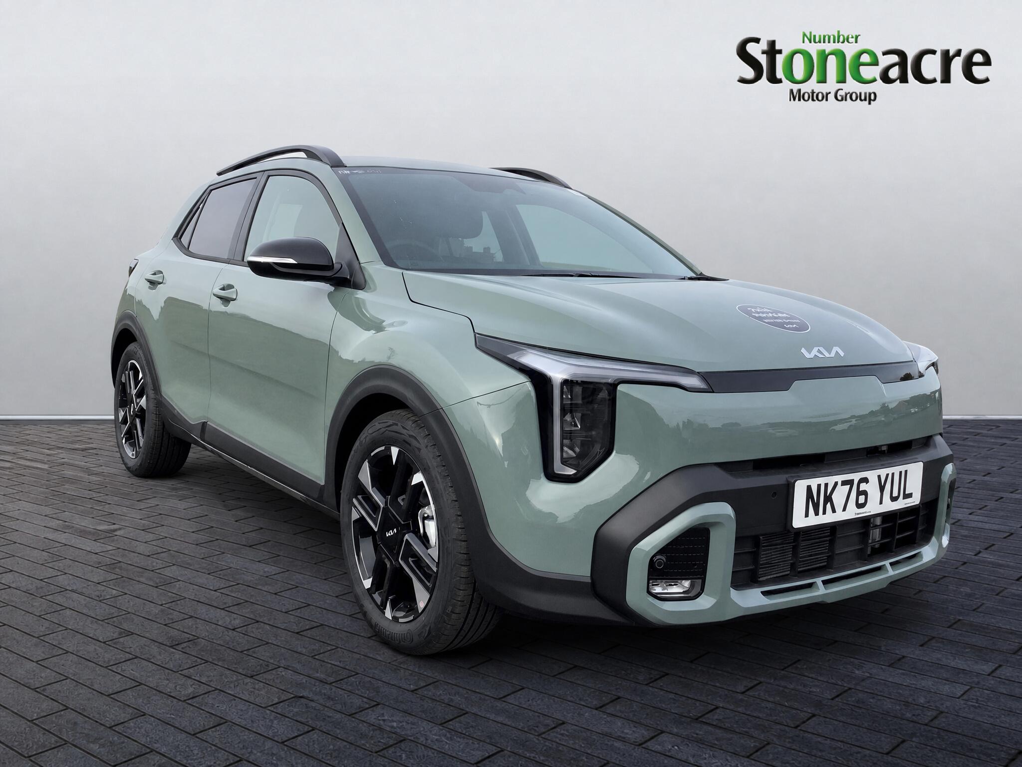 Main listing image - Kia Stonic