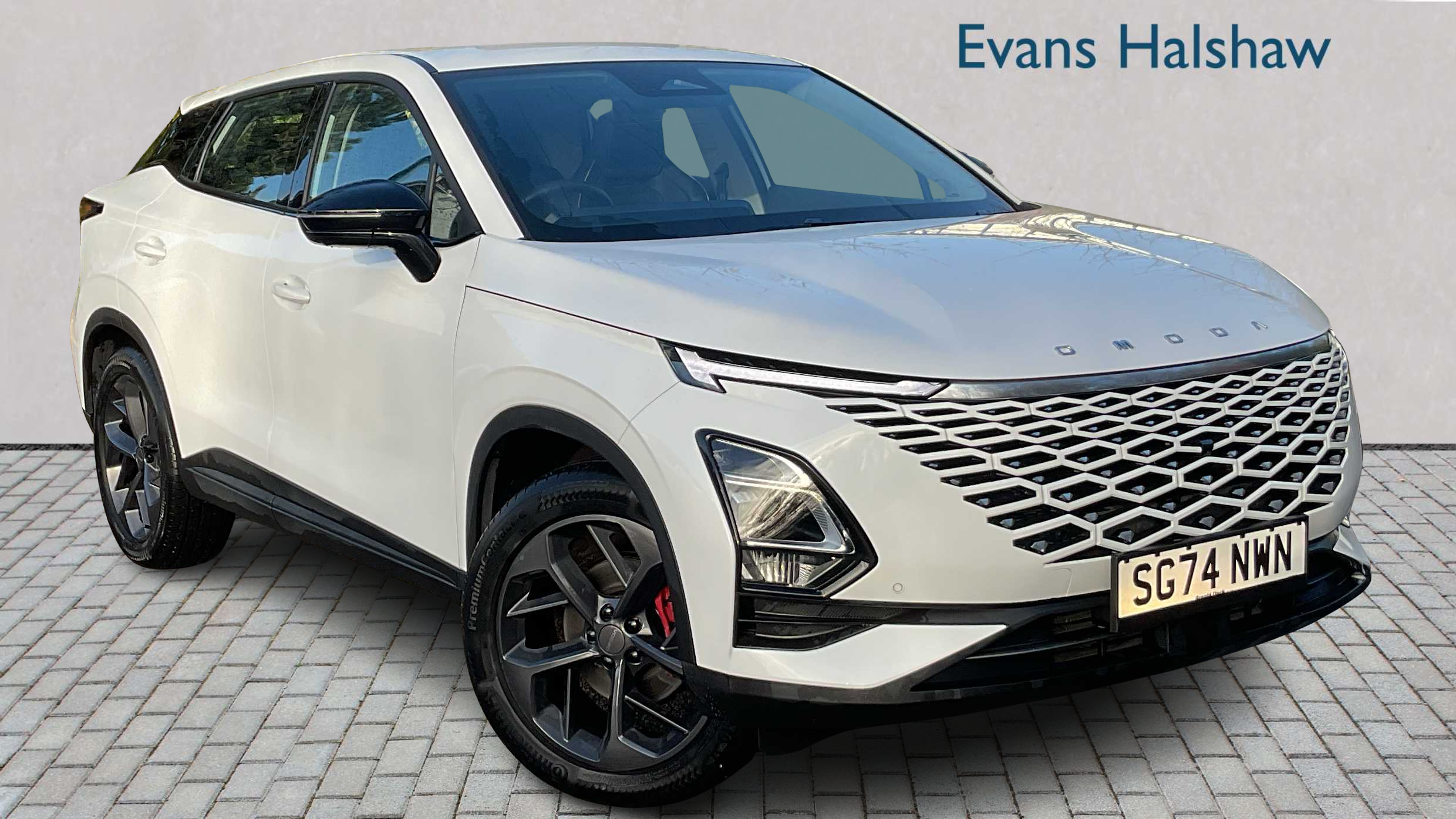 Main listing image - Omoda 5