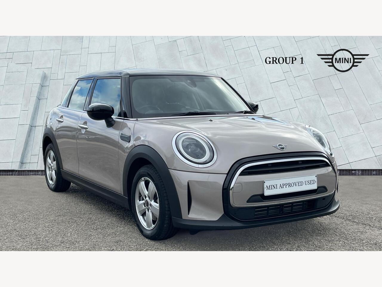 Main listing image - MINI Hatchback 5dr