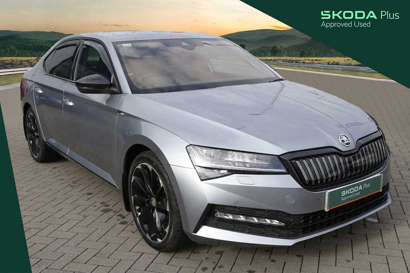 Main listing image - Skoda Superb