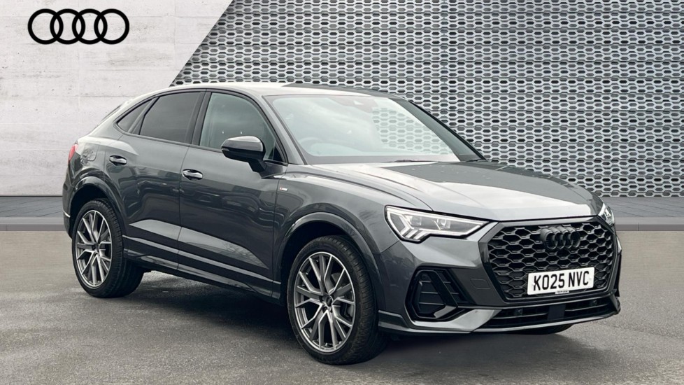 Main listing image - Audi Q3