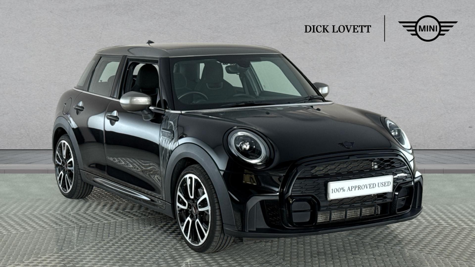 Main listing image - MINI Hatchback 5dr