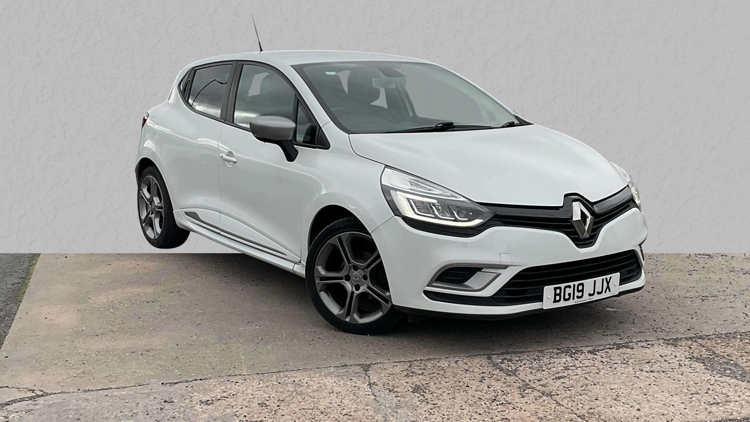 Main listing image - Renault Clio