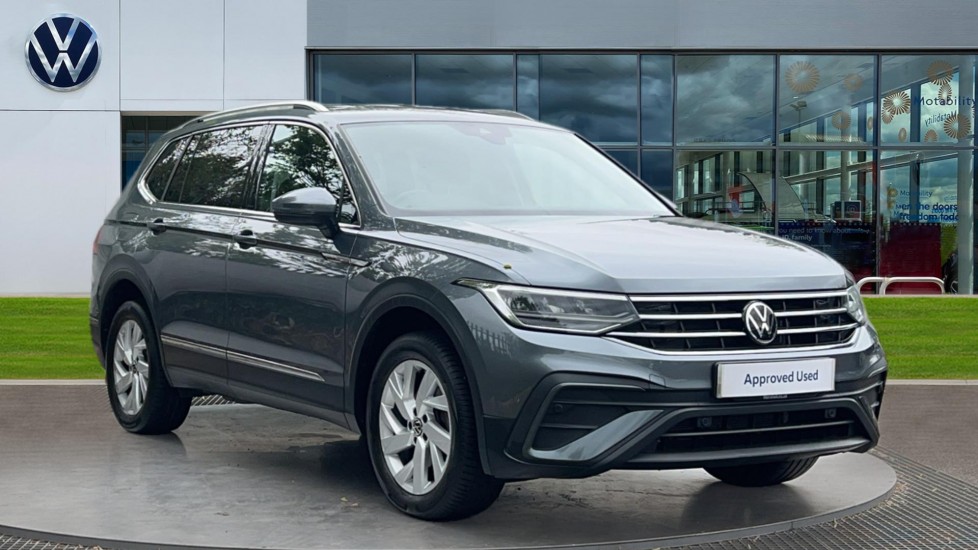 Main listing image - Volkswagen Tiguan Allspace