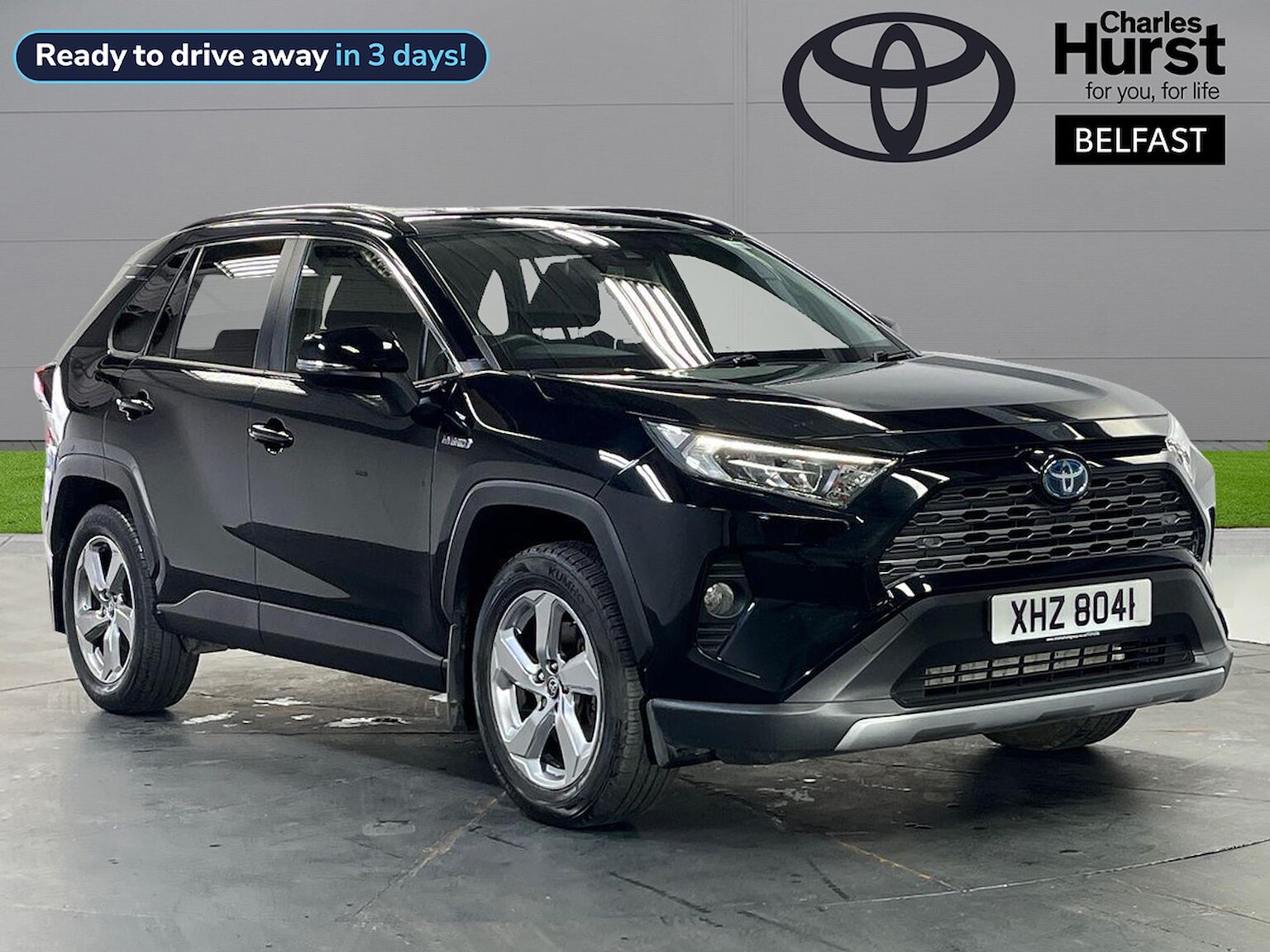 Main listing image - Toyota RAV4