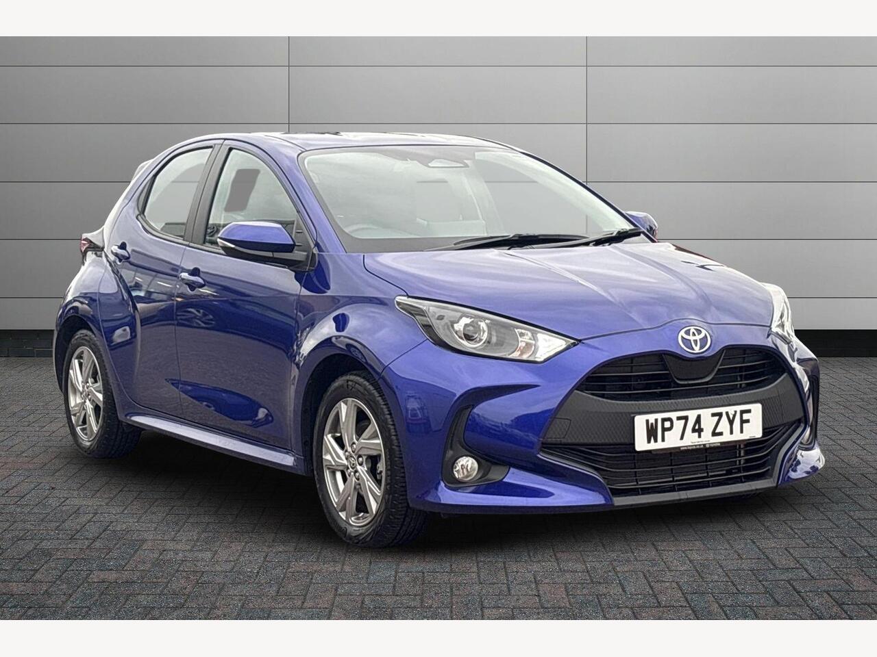 Main listing image - Toyota Yaris