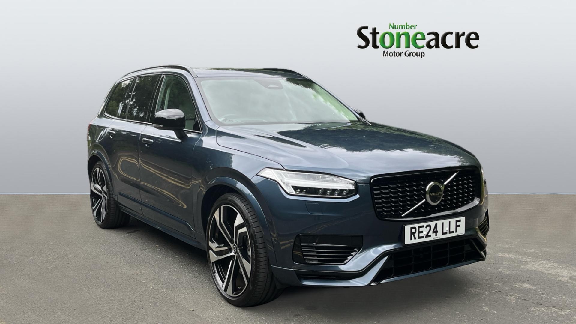 Main listing image - Volvo XC90